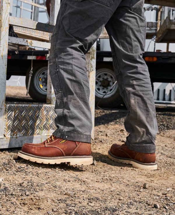 Men's Cincinnati 6 Waterproof 90?? Heel Boot (Soft Toe) | Tuscan Red/Sandshell